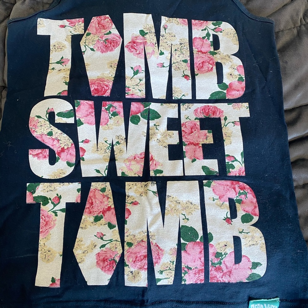 Haunted Mansion tomb sweet tomb tank